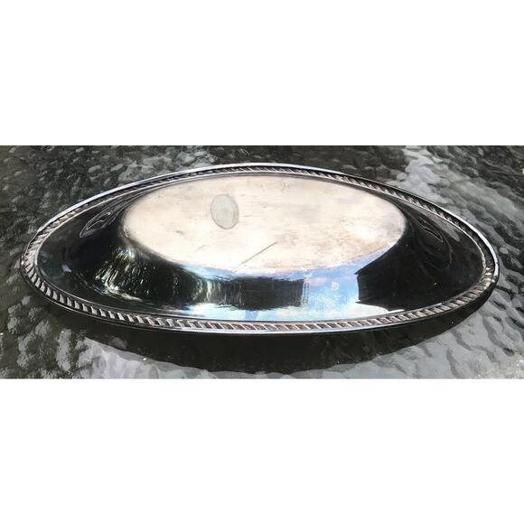 Vintage WMA. Rogers Oneida Silverplate Serving Dish/Tray/Platter. Ornate - Picture 6 of 6